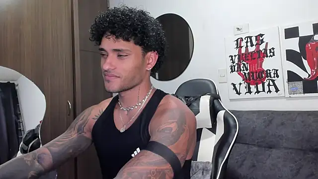 Alessandro Vanni online show from 02-17-26, 03:59