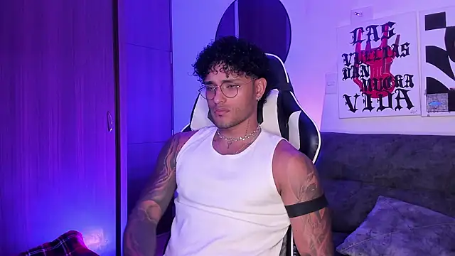 Alessandro Vanni online show from 03-19-26, 03:06