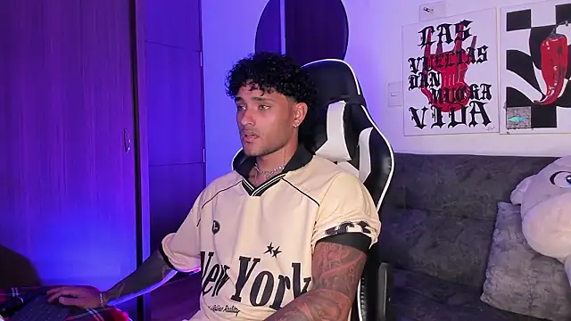 Alessandro Vanni online show from 03-14-26, 03:12