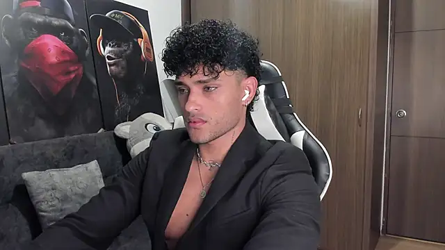 Alessandro Vanni online show from 11-18-25, 01:10