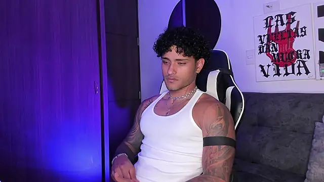 Alessandro Vanni online show from 03-13-26, 01:43