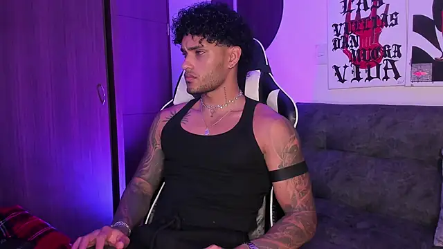 Alessandro Vanni online show from 04-29-26, 03:21