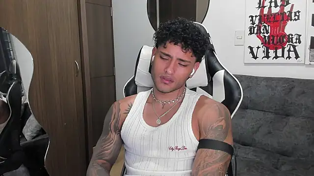 Alessandro Vanni online show from 12-23-25, 03:39