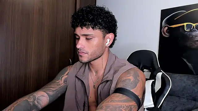 Alessandro Vanni online show from 03-17-25, 02:08
