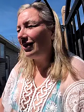 Canadian BBW online show from 04-10-26, 07:54