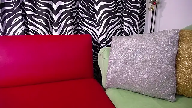 mia beatles online show from 11-20-25, 04:18