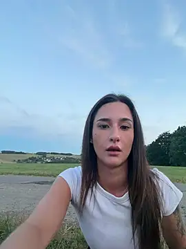 joanaelaa online show from 07-28-26, 07:39