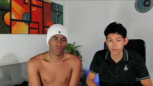 Snapshot of CrissBrownxxx chatting on 09-15-25, 12:33 CrissBrownxxx online show from 09-15-25, 12:33