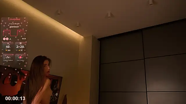 Snapshot of _Miss_Johansson_ chatting on 12-23-24, 09:18  Miss Johansson  online show from 12-23-24, 09:18