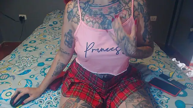 Tattoodreams lucy online show from 06-25-26, 08:03