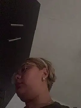 maymercy online show from 11-01-25, 02:00