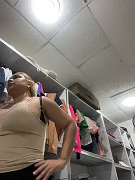 maymercy online show from 12-04-25, 06:18