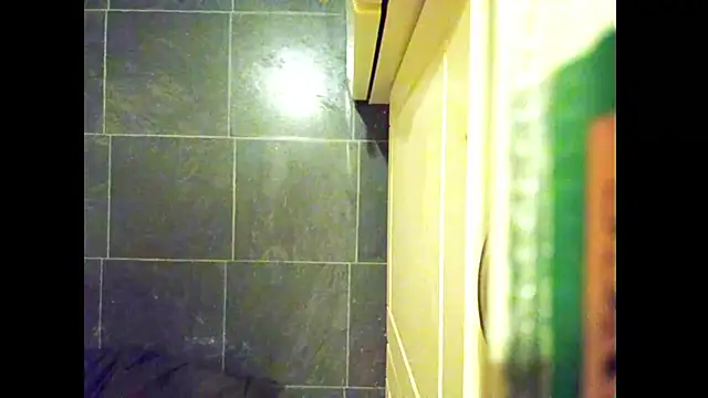 hairyuncut00 online show from 04-16-26, 09:50