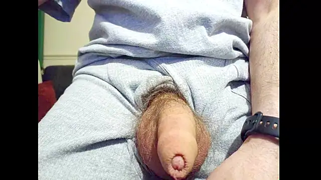 hairyuncut00 online show from 12-22-25, 05:02