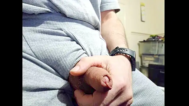 hairyuncut00 online show from 02-24-26, 03:18