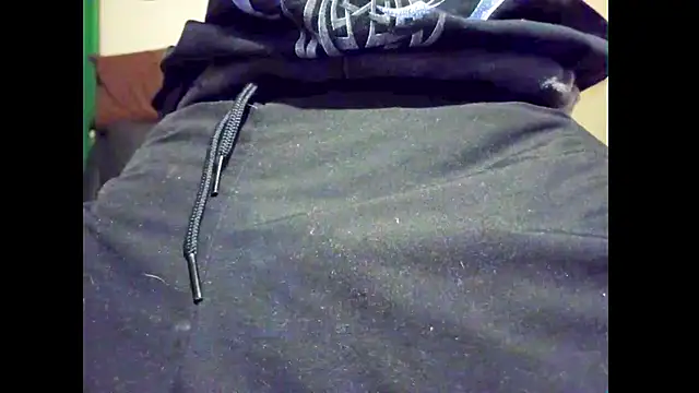 hairyuncut00 online show from 03-12-26, 09:41