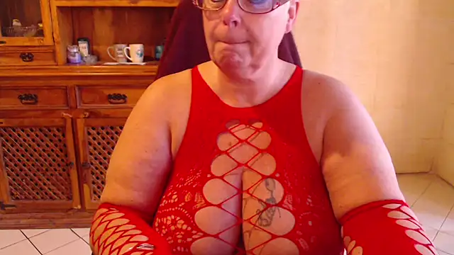 MISS LINDAH online show from 03-01-26, 06:24