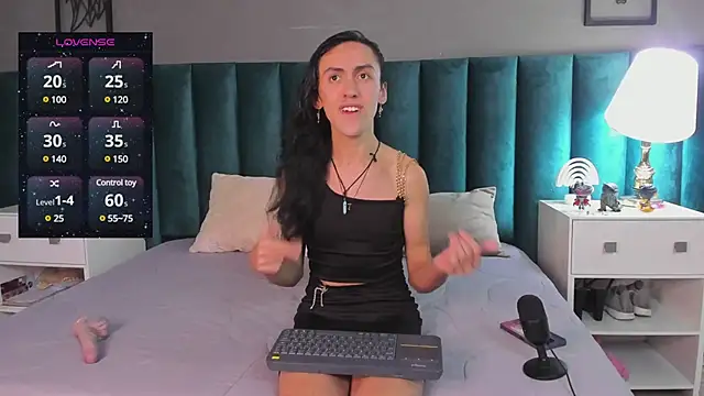 Karol fenixx online show from 02-10-25, 05:52