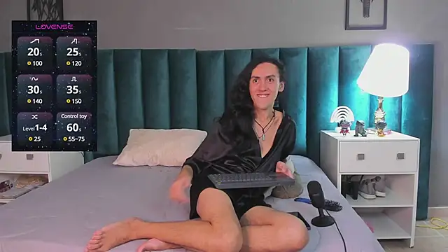 Karol fenixx online show from 02-10-25, 08:53