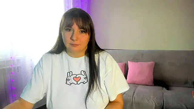 Snapshot of viki_love77 chatting on 05-22-26, 03:37 viki love77 online show from 05-22-26, 03:37