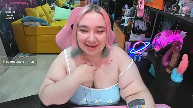 Softie Sofy online show from 05-15-26, 02:31