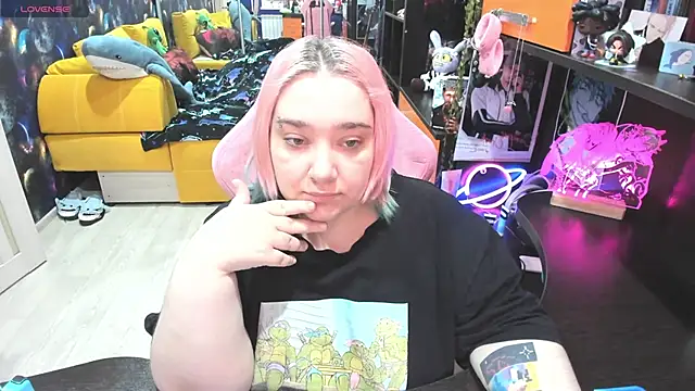 Softie Sofy online show from 04-24-26, 12:34
