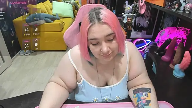 Softie Sofy online show from 05-06-26, 01:53