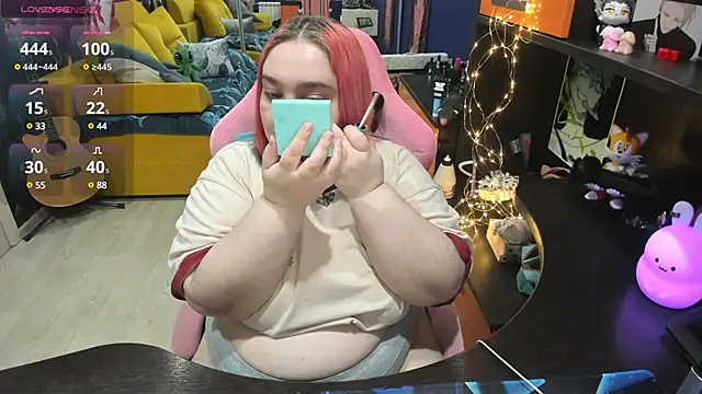 Snapshot of Softie_Sofy chatting on 02-28-25, 03:15 Softie Sofy online show from 02-28-25, 03:15
