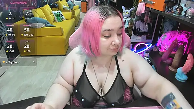 Snapshot of Softie_Sofy chatting on 06-11-26, 02:44 Softie Sofy online show from 06-11-26, 02:44