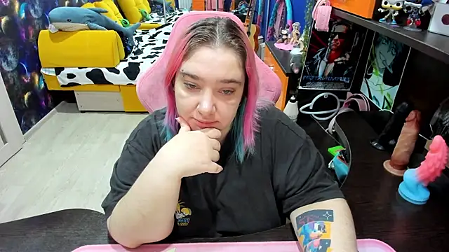 Softie Sofy online show from 11-25-25, 03:29