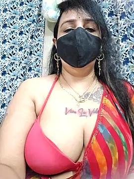 Snapshot of cute-tanvi chatting on 10-14-25, 11:58 cute-tanvi online show from 10-14-25, 11:58