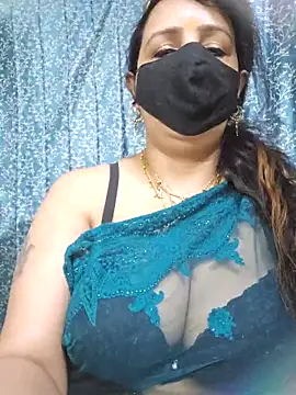 Snapshot of cute-tanvi chatting on 03-10-25, 01:01 cute-tanvi online show from 03-10-25, 01:01