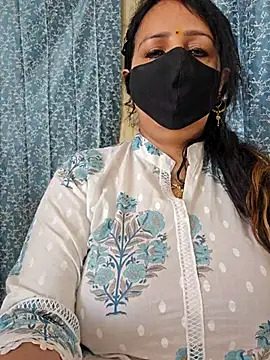 Snapshot of cute-tanvi chatting on 03-05-25, 04:34 cute-tanvi online show from 03-05-25, 04:34