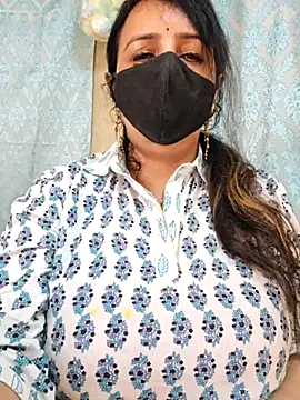 Snapshot of cute-tanvi chatting on 10-18-25, 01:40 cute-tanvi online show from 10-18-25, 01:40
