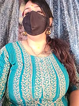 cute-tanvi online show from 06-26-26, 01:00