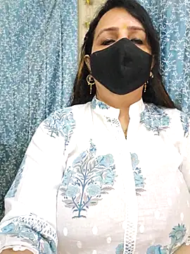 Snapshot of cute-tanvi chatting on 02-28-25, 04:54 cute-tanvi online show from 02-28-25, 04:54