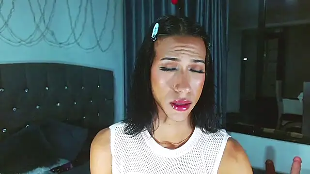Snapshot of Kenisha_Sweet chatting on 03-09-25, 12:00 Kenisha Sweet online show from 03-09-25, 12:00