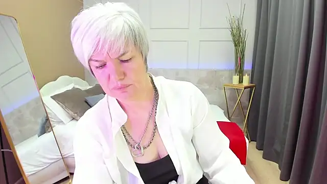 Snapshot of CarmenSoft chatting on 02-12-25, 03:07 CarmenSoft online show from 02-12-25, 03:07