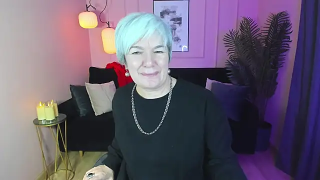 Snapshot of CarmenSoft chatting on 02-21-25, 11:54 CarmenSoft online show from 02-21-25, 11:54