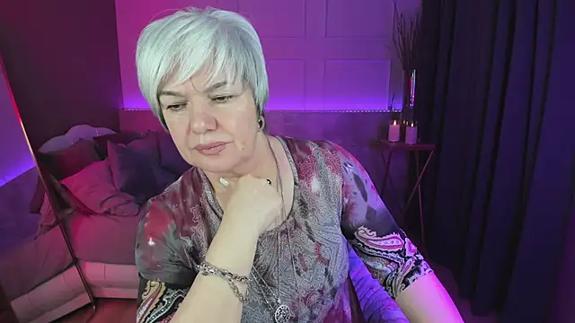 Snapshot of CarmenSoft chatting on 03-10-25, 03:56 CarmenSoft online show from 03-10-25, 03:56