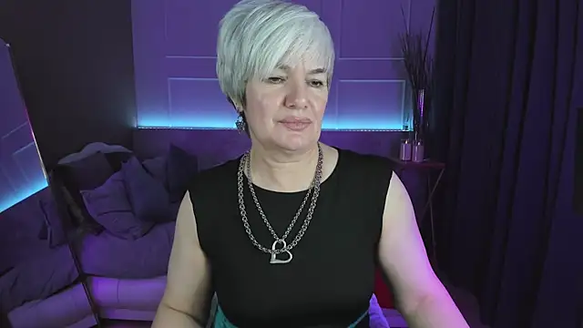 Snapshot of CarmenSoft chatting on 02-23-25, 11:47 CarmenSoft online show from 02-23-25, 11:47