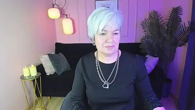 Snapshot of CarmenSoft chatting on 02-14-25, 08:48 CarmenSoft online show from 02-14-25, 08:48
