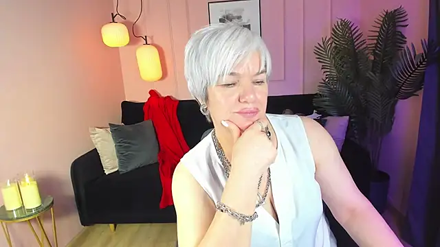 Snapshot of CarmenSoft chatting on 02-15-25, 02:58 CarmenSoft online show from 02-15-25, 02:58