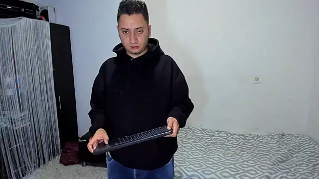 ares sexxx online show from 05-09-26, 03:54