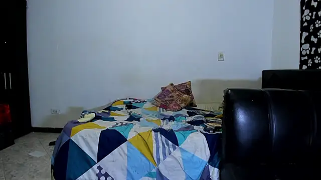 ares sexxx online show from 10-28-25, 02:38