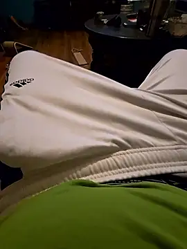 youngbuck91x online show from 01-10-26, 12:28