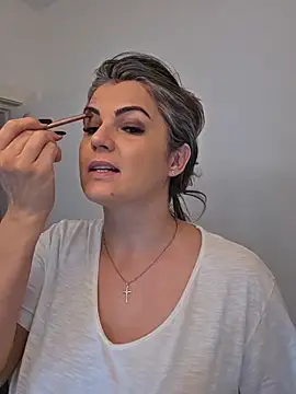 Domixdyva online show from 10-29-25, 01:15