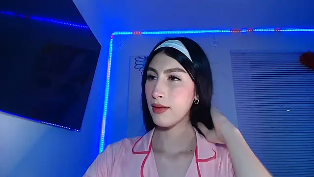 valeria gonzales  online show from 11-14-25, 10:35