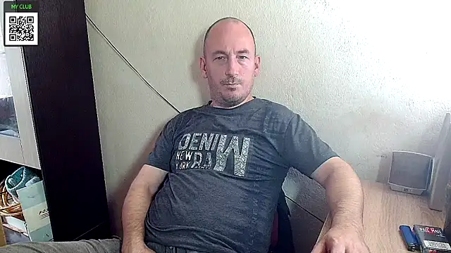 Snapshot of Johan___Barker chatting on 02-18-25, 12:06 Johan   Barker online show from 02-18-25, 12:06