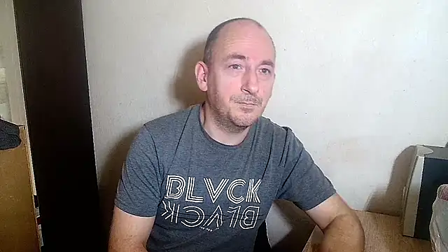 Johan   Barker online show from 02-12-26, 01:33